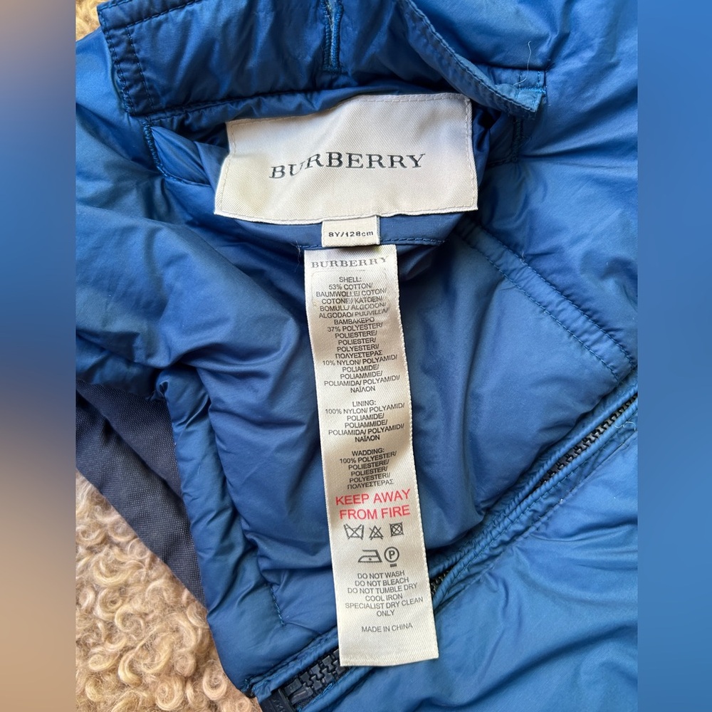 Burberry: Kids' Reversible Vest - 8Y - Picture 8 of 13